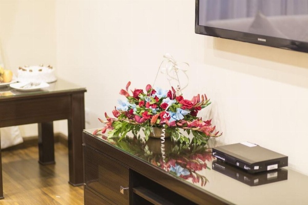 Royaute Luxury Suites and Hotel Gulberg Lahore image 16