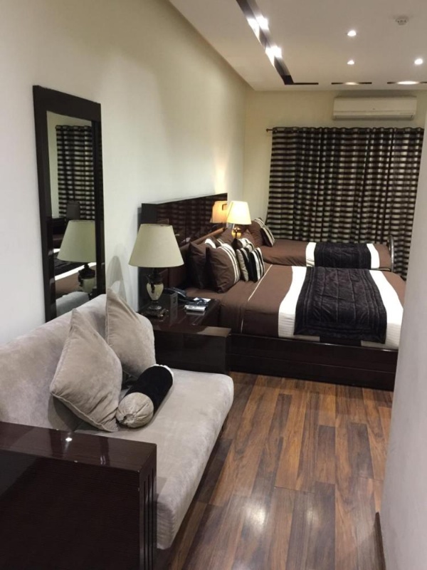 Royaute Luxury Suites and Hotel Gulberg Lahore image 24