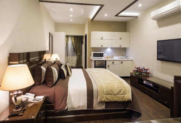 Royaute Luxury Suites and Hotel Gulberg Lahore image 8
